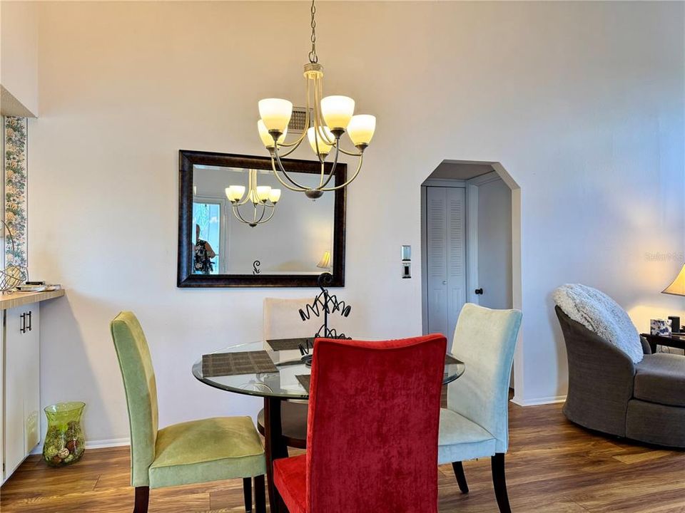 В аренду: $3,500 (2 спален, 2 ванн, 1280 Квадратных фут)