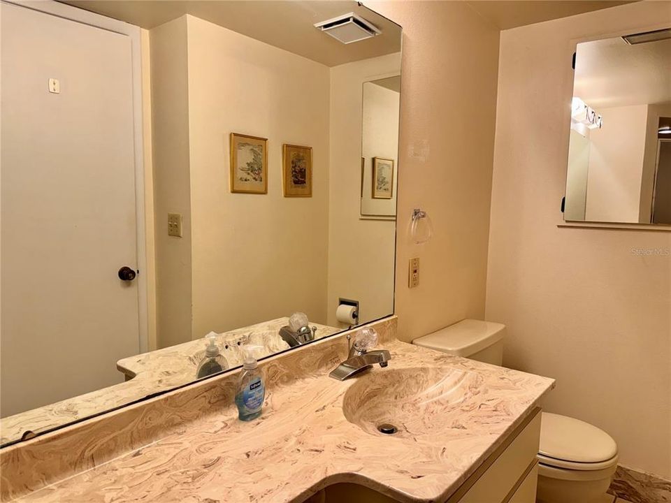 В аренду: $3,500 (2 спален, 2 ванн, 1280 Квадратных фут)