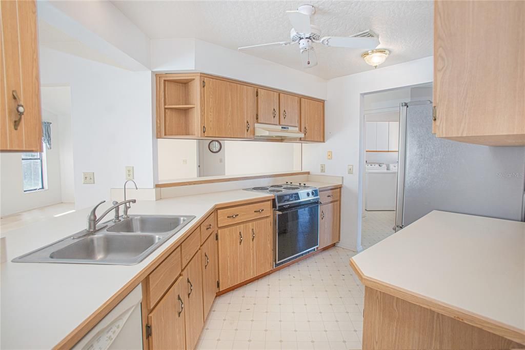 Recently Sold: $320,000 (3 beds, 2 baths, 1871 Square Feet)