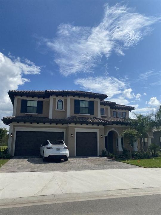 Recently Sold: $721,680 (5 beds, 5 baths, 4576 Square Feet)