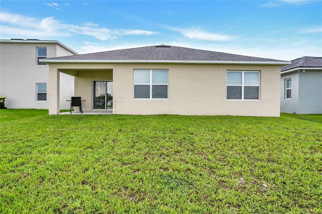 Recently Sold: $328,000 (4 beds, 2 baths, 1884 Square Feet)