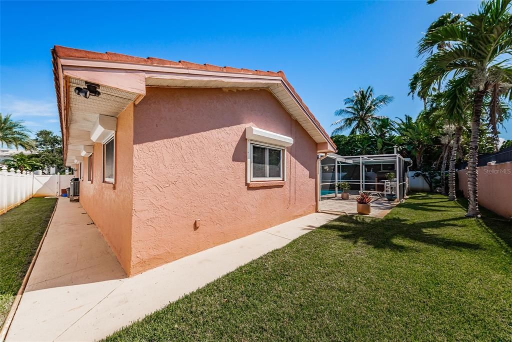 Recently Sold: $799,880 (3 beds, 2 baths, 2108 Square Feet)