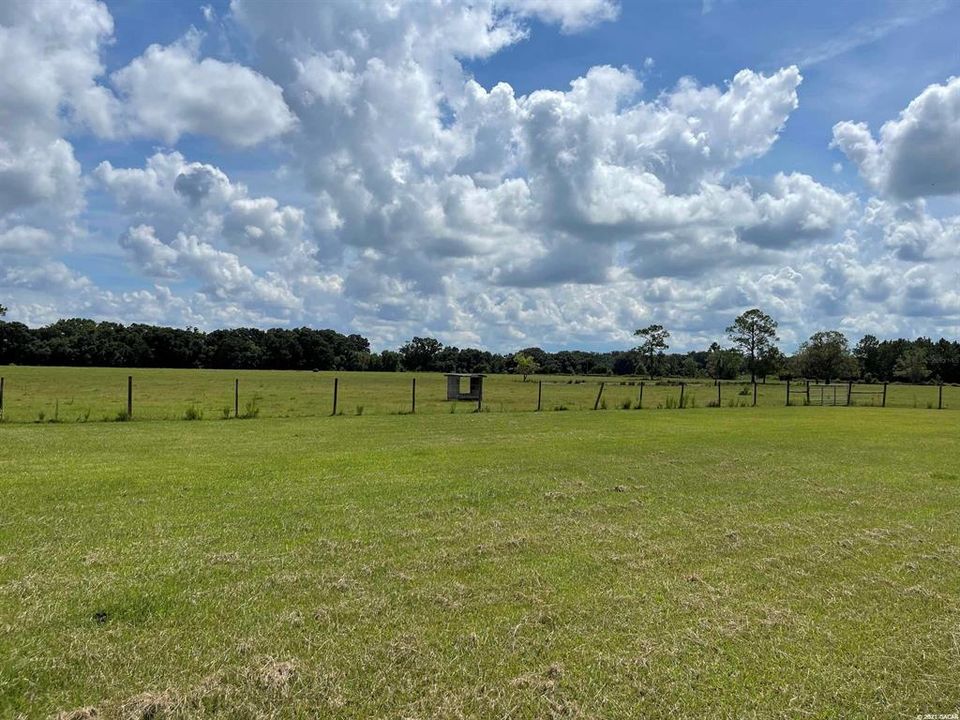 Vendido Recientemente: $360,000 (36.10 acres)