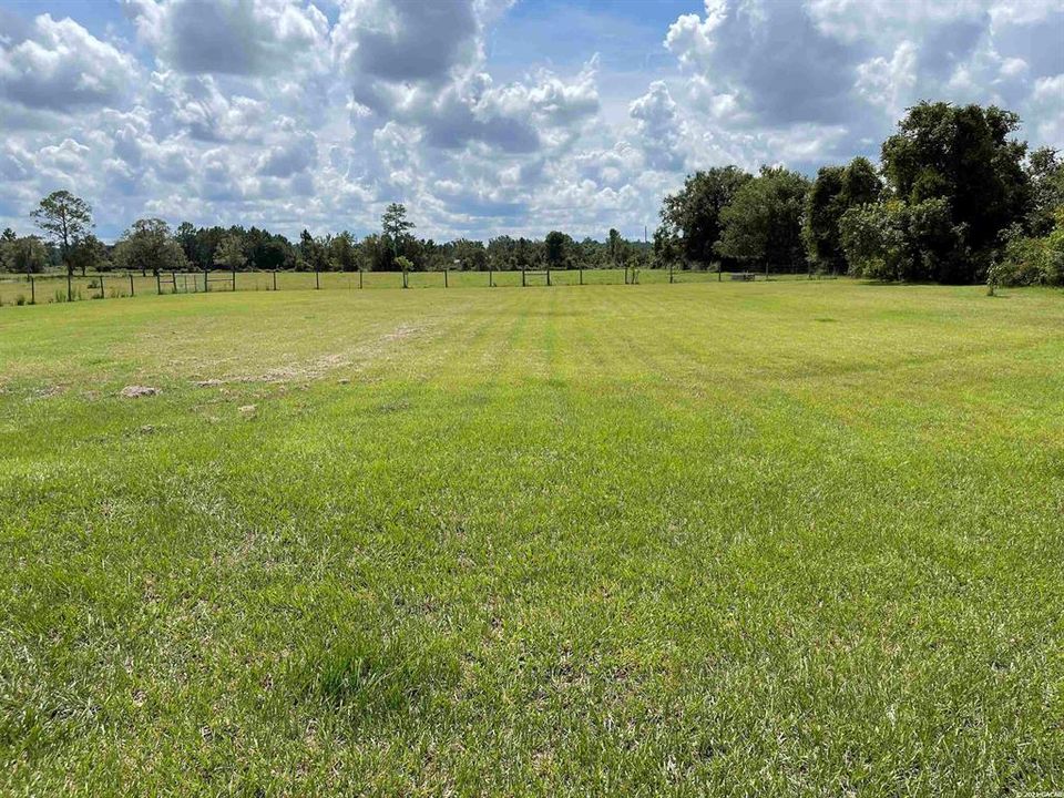 Vendido Recientemente: $360,000 (36.10 acres)