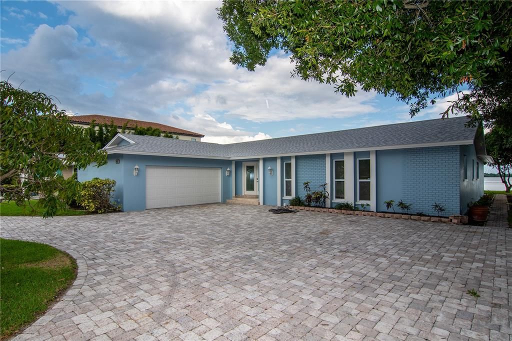 Recently Sold: $1,399,000 (4 beds, 2 baths, 2218 Square Feet)