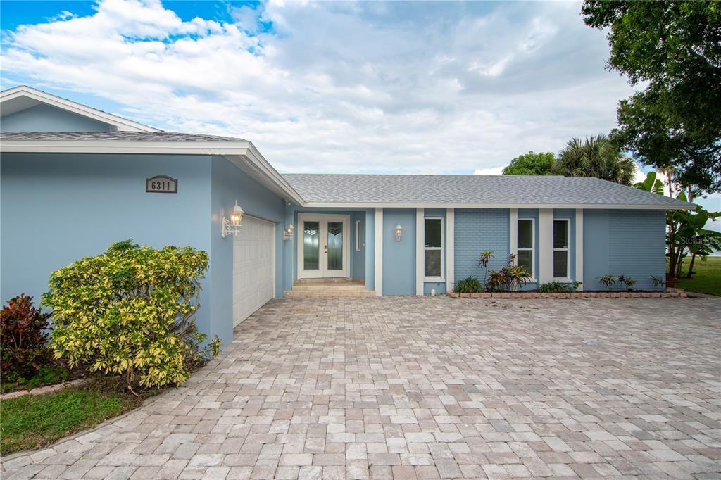 Recently Sold: $1,399,000 (4 beds, 2 baths, 2218 Square Feet)
