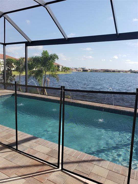 最近售出: $524,295 (2 贝兹, 2 浴室, 2221 平方英尺)