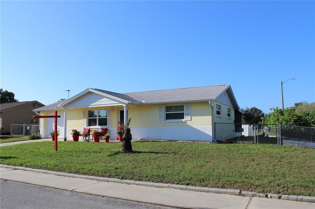Recently Sold: $160,000 (2 beds, 1 baths, 960 Square Feet)
