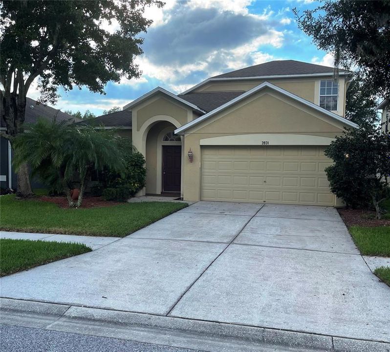 Recently Sold: $379,900 (4 beds, 3 baths, 2141 Square Feet)