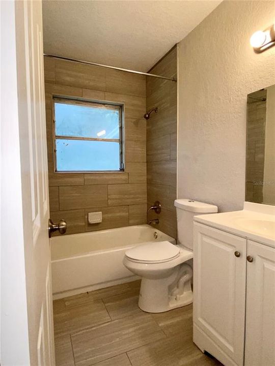 Недавно арендовано: $1,200 (2 спален, 1 ванн, 926 Квадратных фут)