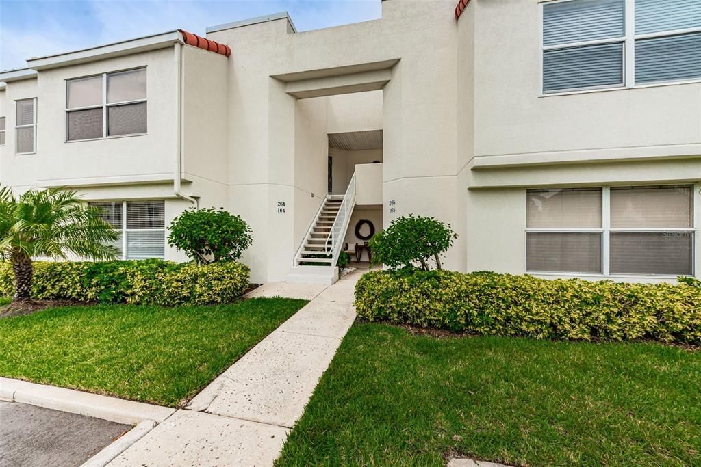Recently Sold: $430,000 (2 beds, 2 baths, 1145 Square Feet)