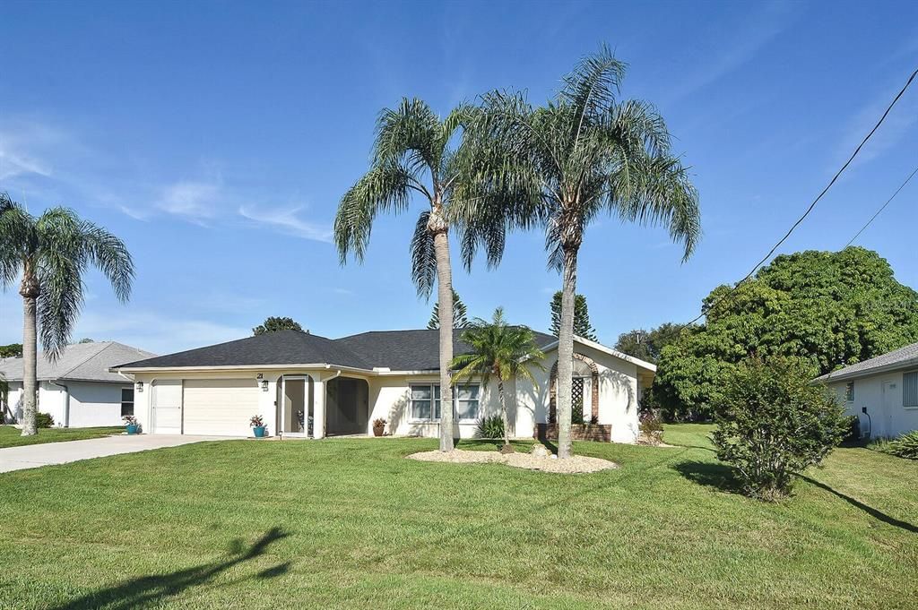 Vendido Recientemente: $394,900 (3 camas, 2 baños, 1976 Pies cuadrados)