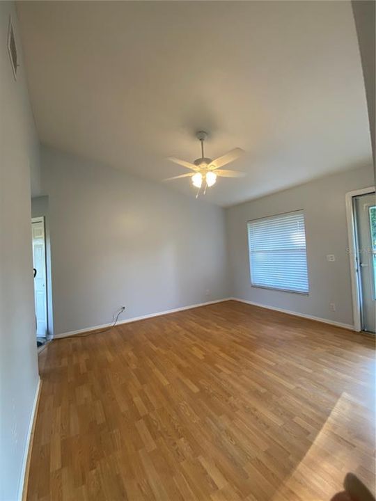 Recently Sold: $189,900 (3 beds, 2 baths, 1029 Square Feet)