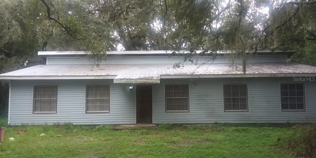 Recently Sold: $110,000 (2 beds, 1 baths, 1556 Square Feet)