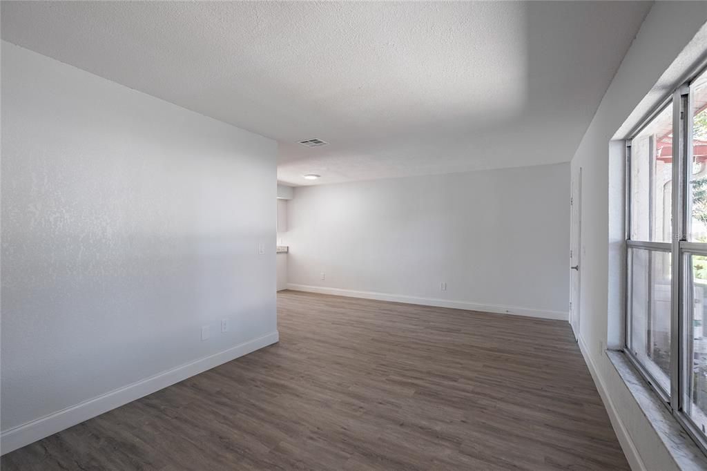 Recently Sold: $140,000 (1 beds, 1 baths, 672 Square Feet)