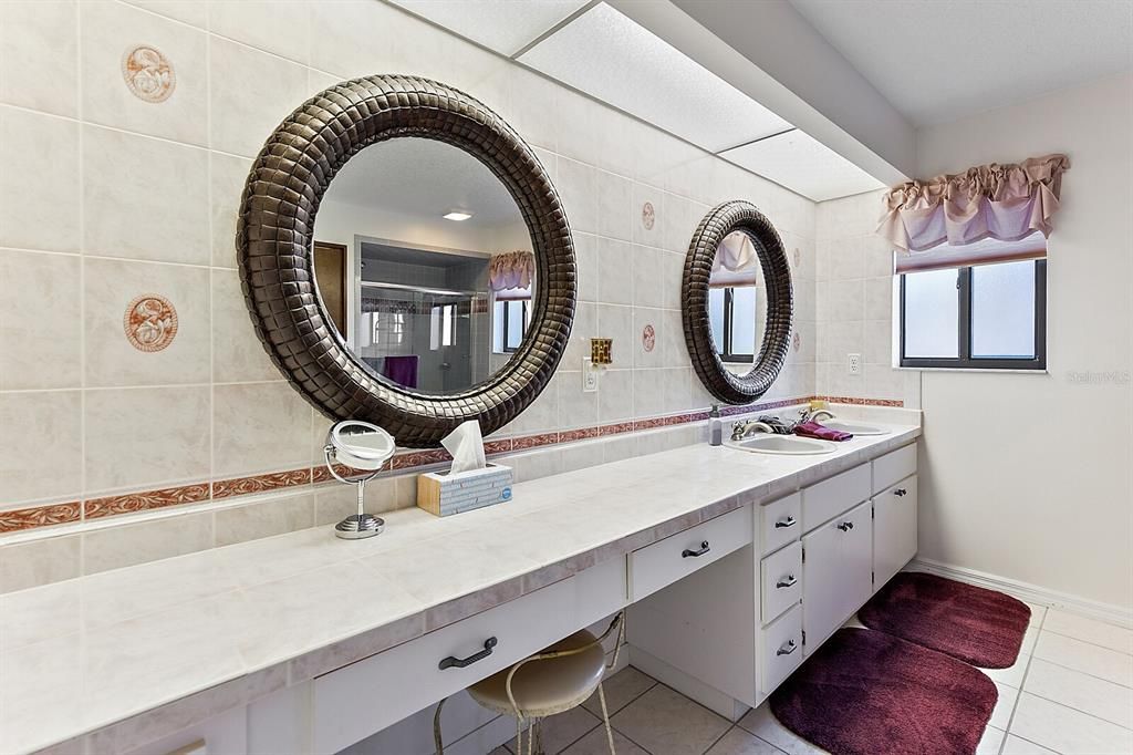Large Vanity and Double Sinks in Bathroom 2