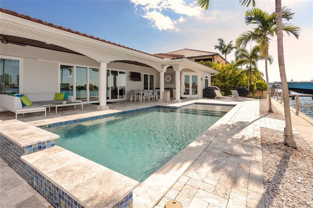 Recently Sold: $2,450,000 (4 beds, 4 baths, 2934 Square Feet)