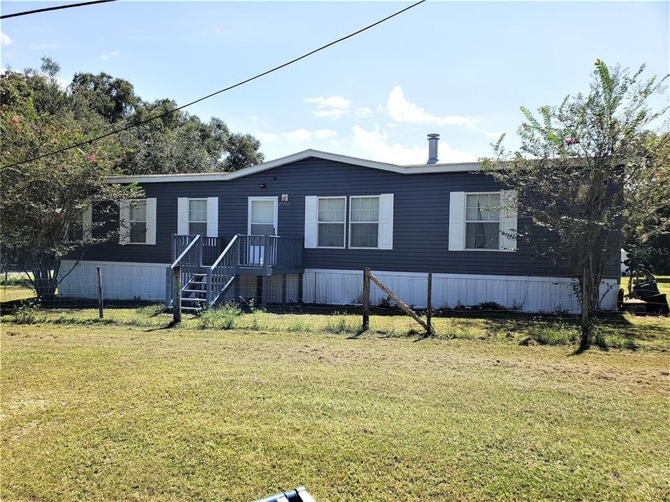 Recently Sold: $160,000 (3 beds, 2 baths, 1860 Square Feet)