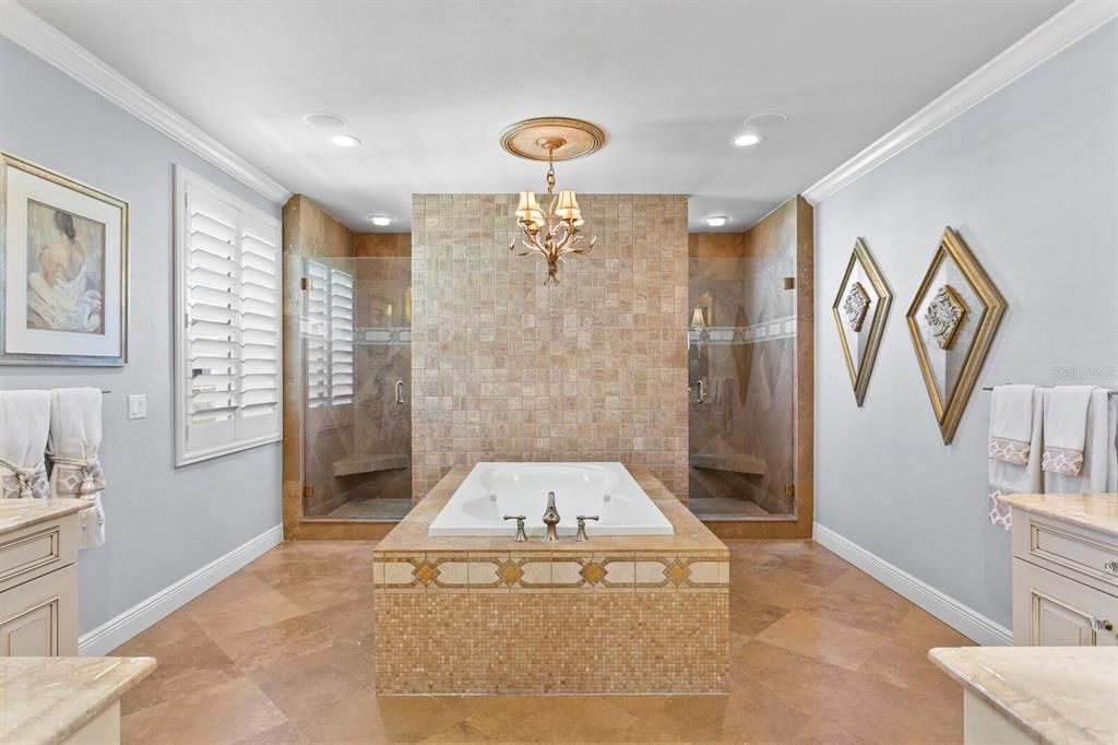 最近售出: $4,290,000 (4 贝兹, 5 浴室, 5453 平方英尺)