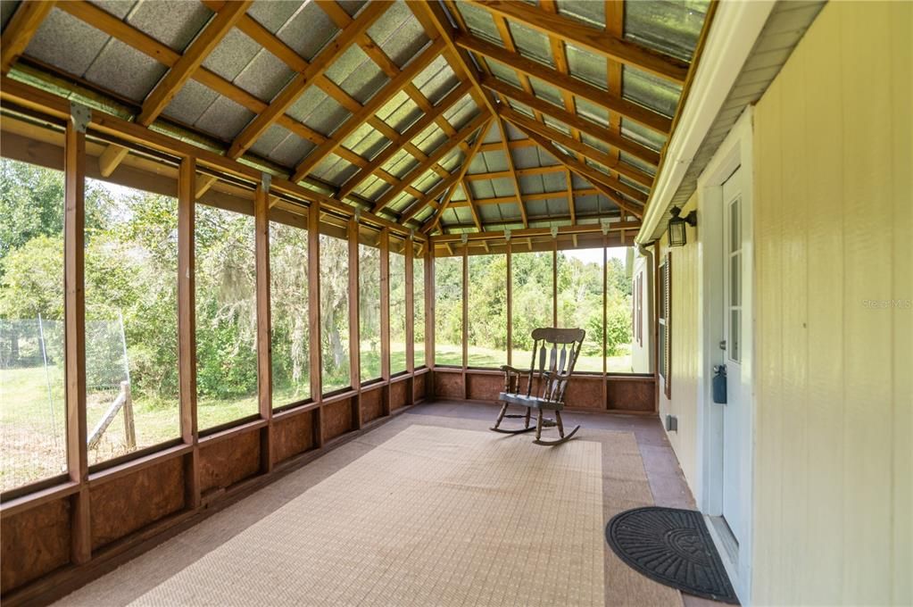 Screened-in Front Porch