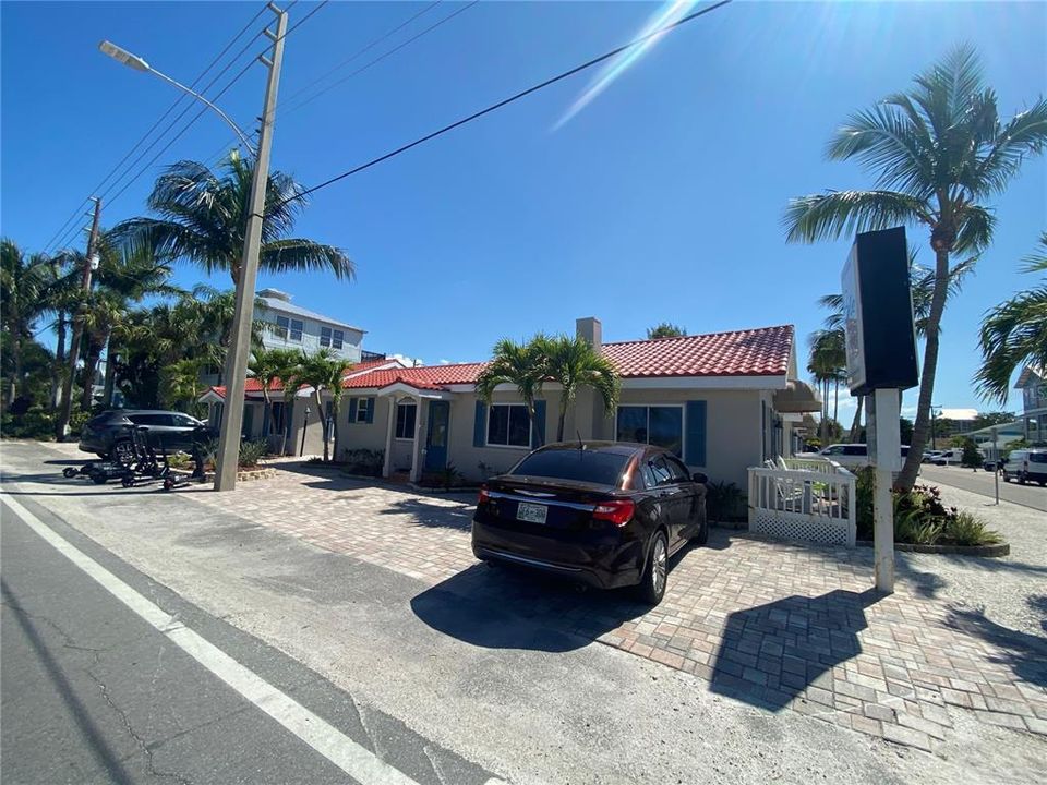 Recently Sold: $3,750,000 (0 beds, 0 baths, 4443 Square Feet)