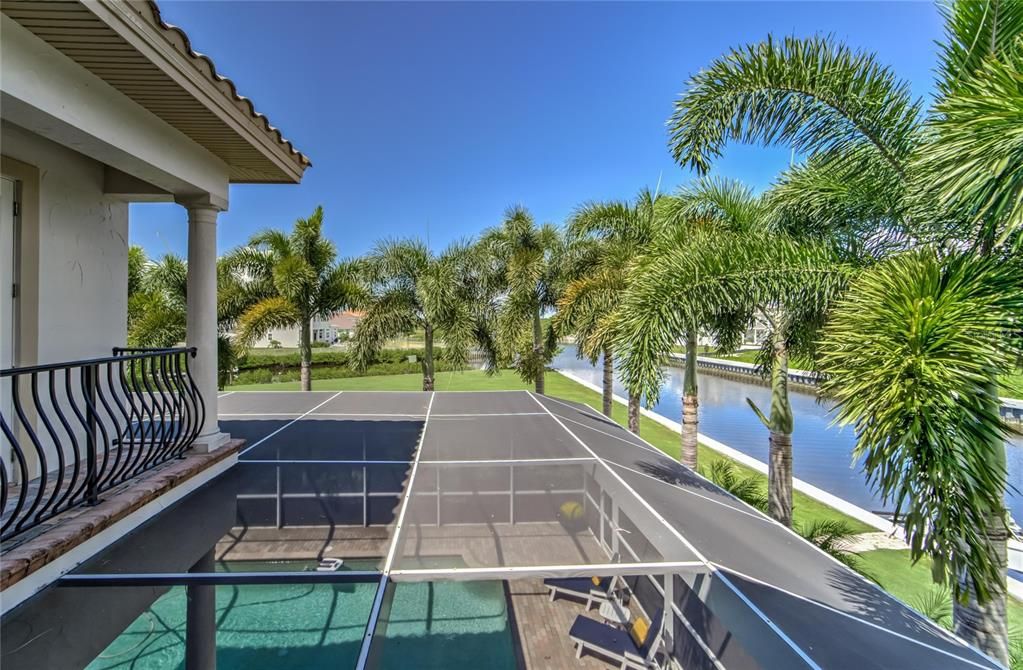 Recently Sold: $1,850,000 (4 beds, 4 baths, 4104 Square Feet)