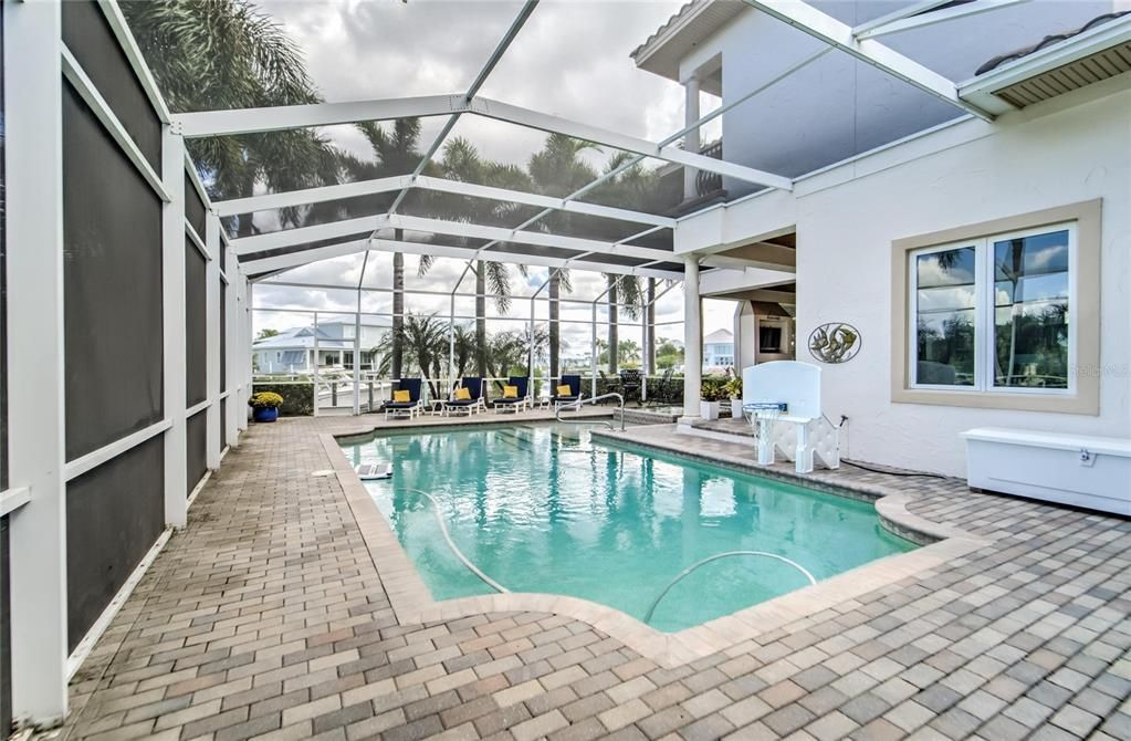 Recently Sold: $1,850,000 (4 beds, 4 baths, 4104 Square Feet)