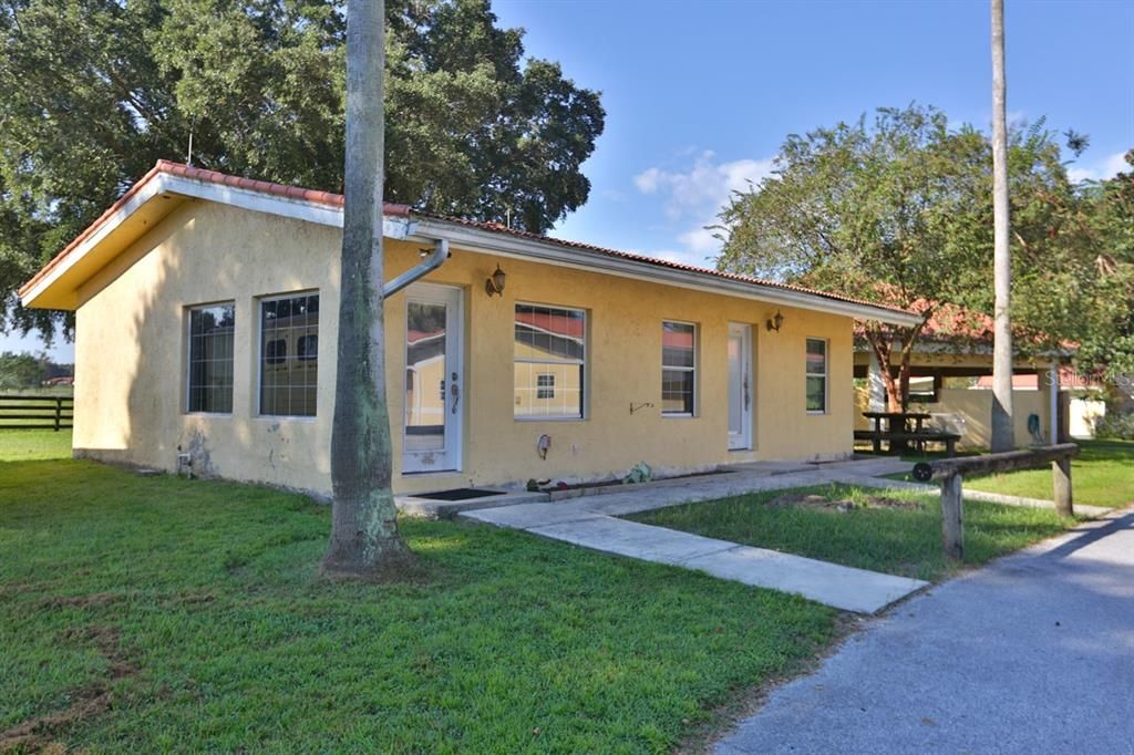 Recently Sold: $1,600,000 (3 beds, 3 baths, 2536 Square Feet)