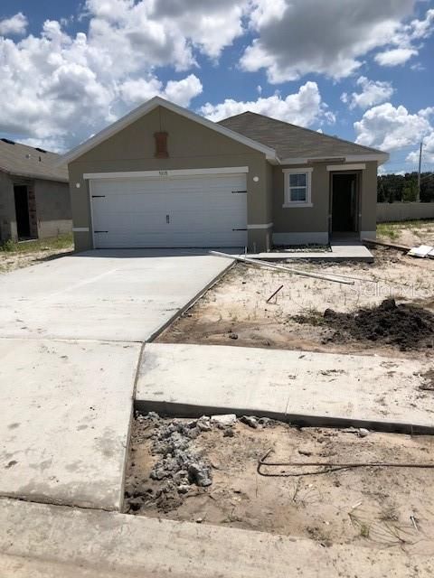 Recently Sold: $291,990 (3 beds, 2 baths, 1504 Square Feet)