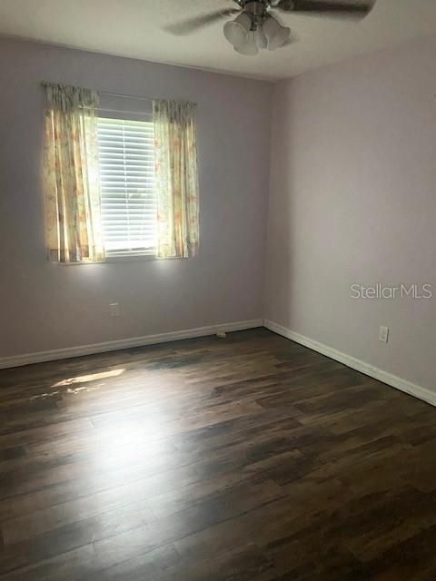 Recently Rented: $1,375 (3 beds, 1 baths, 1380 Square Feet)