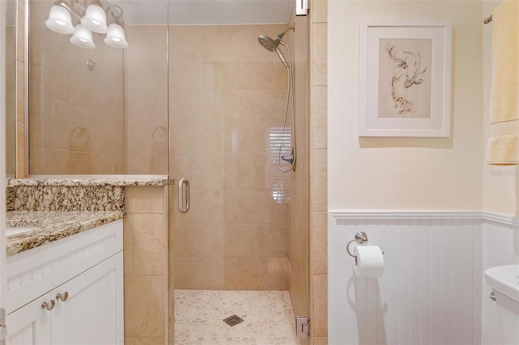 最近售出: $649,000 (2 贝兹, 2 浴室, 1293 平方英尺)