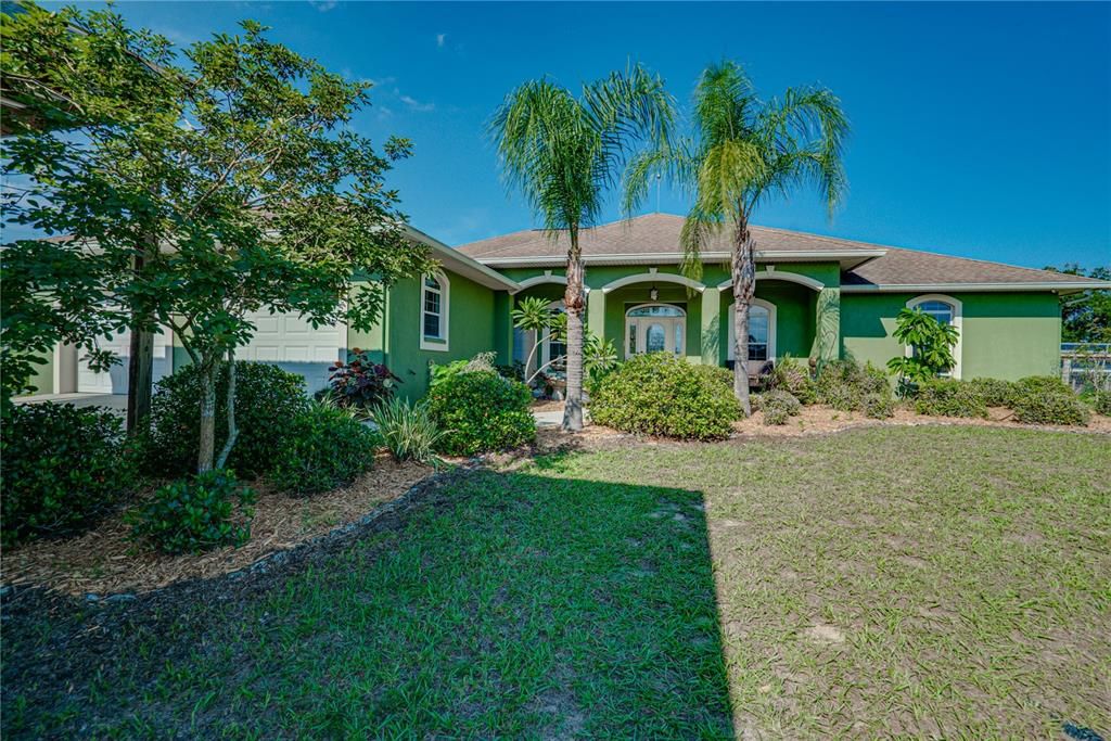Recently Sold: $949,900 (3 beds, 3 baths, 2788 Square Feet)