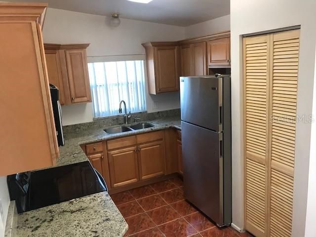 Recently Rented: $2,095 (3 beds, 2 baths, 1366 Square Feet)