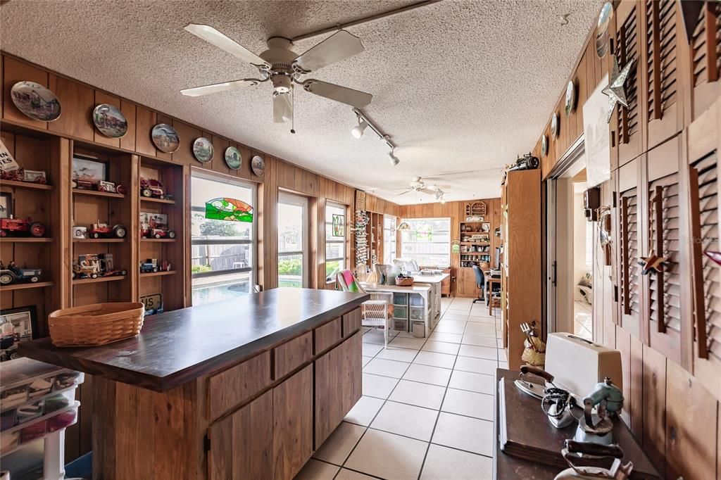 Recently Sold: $475,000 (4 beds, 3 baths, 2502 Square Feet)