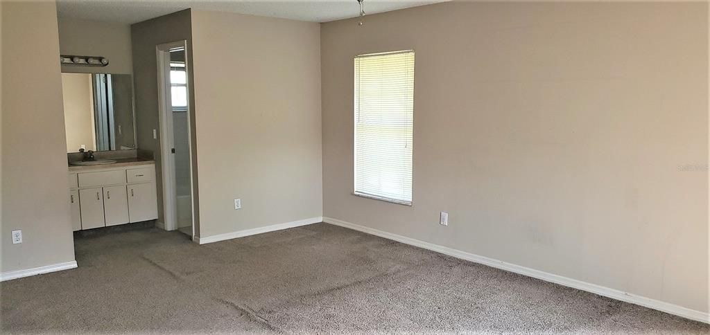 Recently Rented: $1,500 (3 beds, 2 baths, 1601 Square Feet)