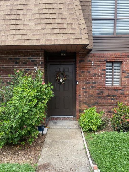 Recently Sold: $135,900 (2 beds, 1 baths, 1158 Square Feet)