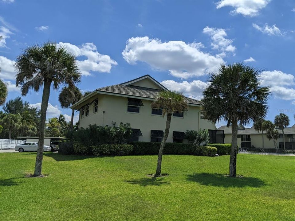 Condo looks out to Gulf