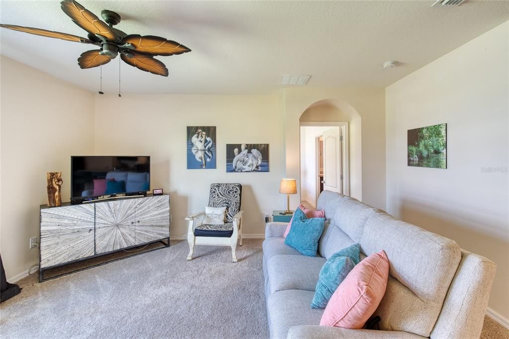 Recently Sold: $333,000 (4 beds, 2 baths, 1846 Square Feet)