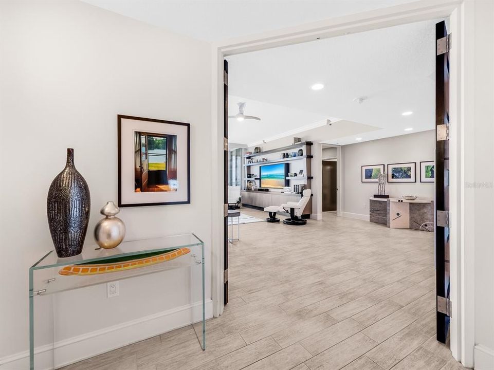 Recently Sold: $1,795,000 (2 beds, 3 baths, 2369 Square Feet)
