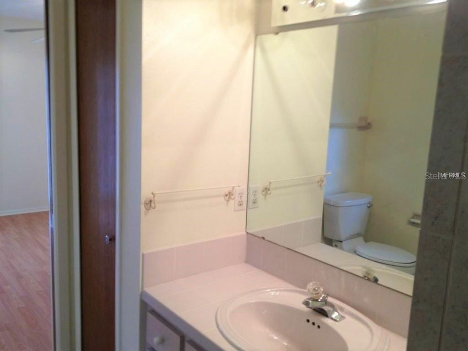 Недавно арендовано: $1,500 (2 спален, 2 ванн, 1165 Квадратных фут)