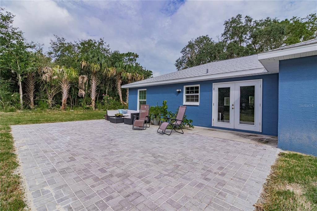 Recently Sold: $250,000 (3 beds, 2 baths, 1339 Square Feet)