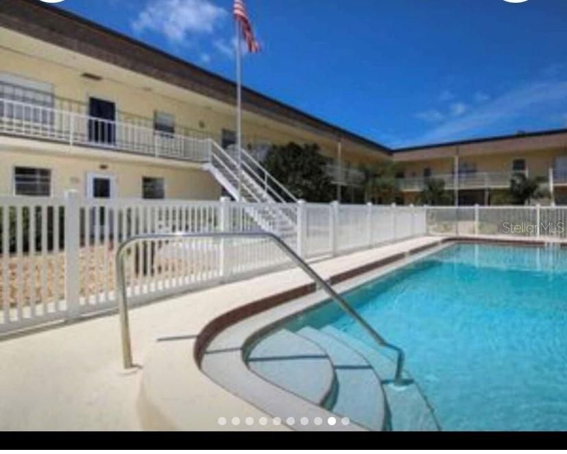 Recently Sold: $255,000 (3 beds, 2 baths, 991 Square Feet)