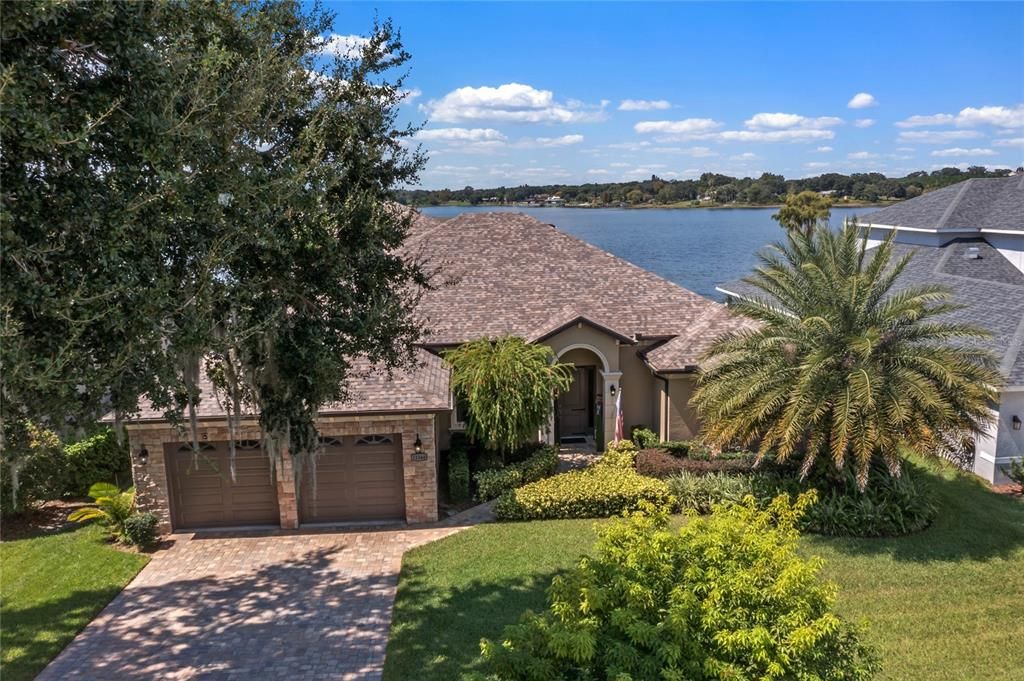 Recently Sold: $695,000 (4 beds, 3 baths, 2941 Square Feet)