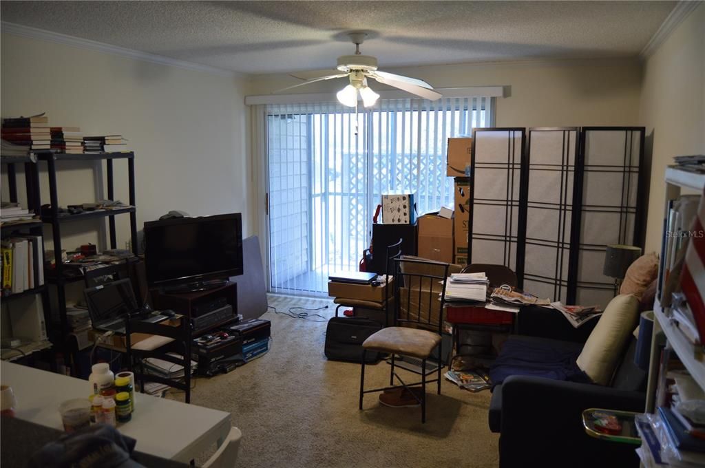 Recently Sold: $100,000 (1 beds, 1 baths, 678 Square Feet)