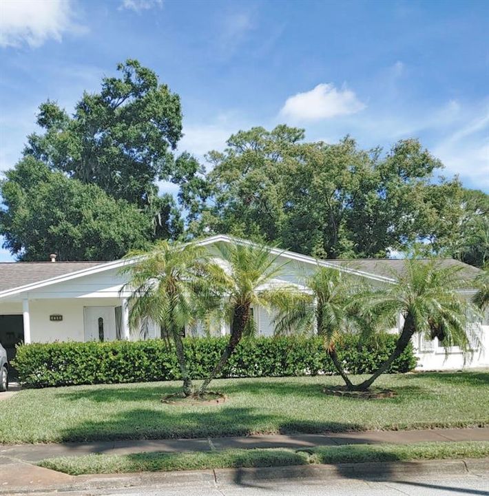 Recently Sold: $255,000 (3 beds, 2 baths, 1296 Square Feet)