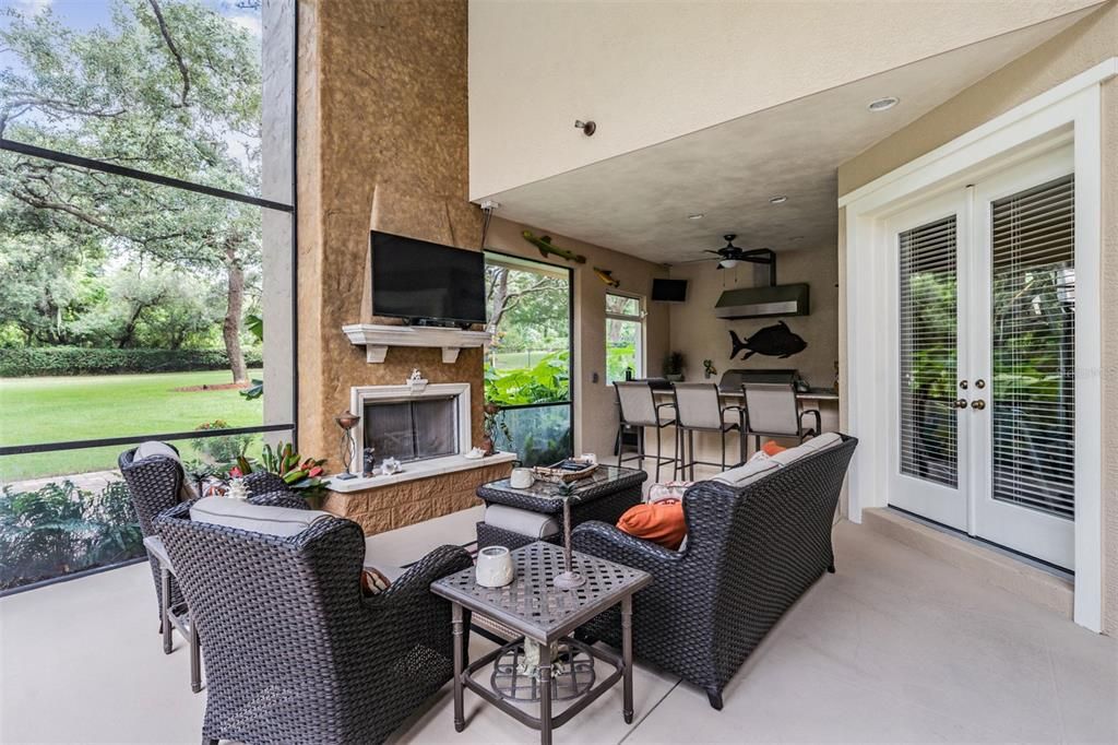 Recently Sold: $1,599,000 (4 beds, 3 baths, 5129 Square Feet)