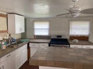 Vendido Recientemente: $64,000 (2 camas, 1 baños, 875 Pies cuadrados)