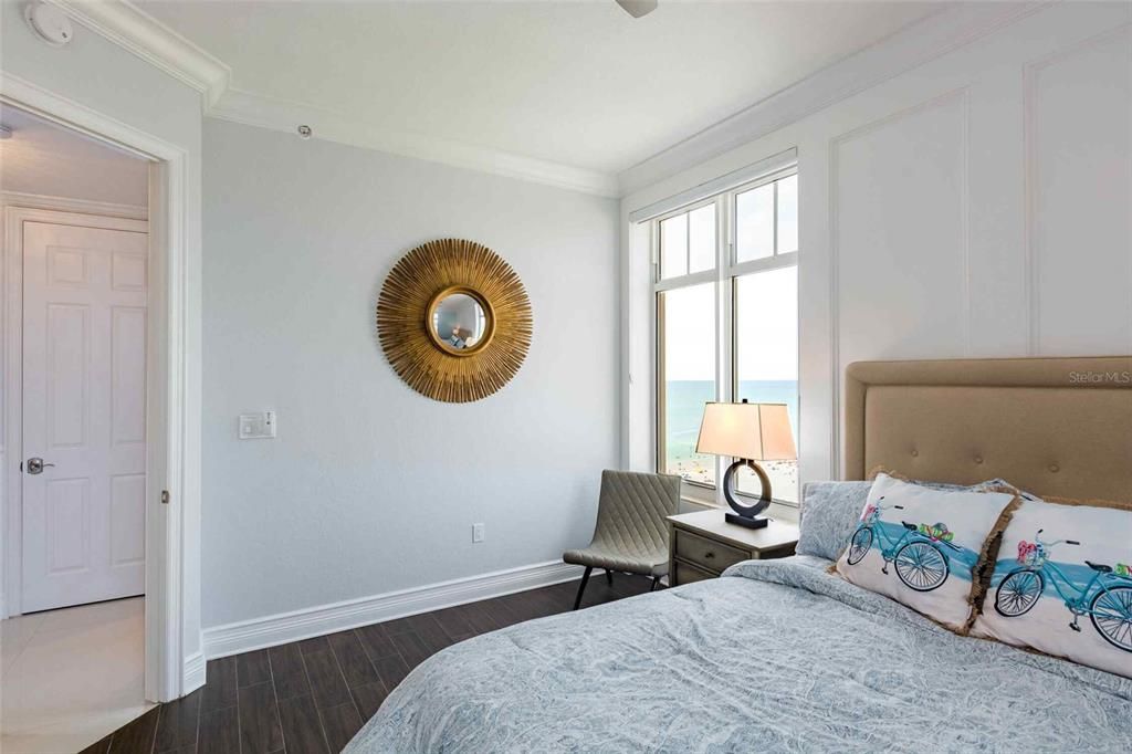Recently Sold: $2,550,000 (3 beds, 2 baths, 2530 Square Feet)