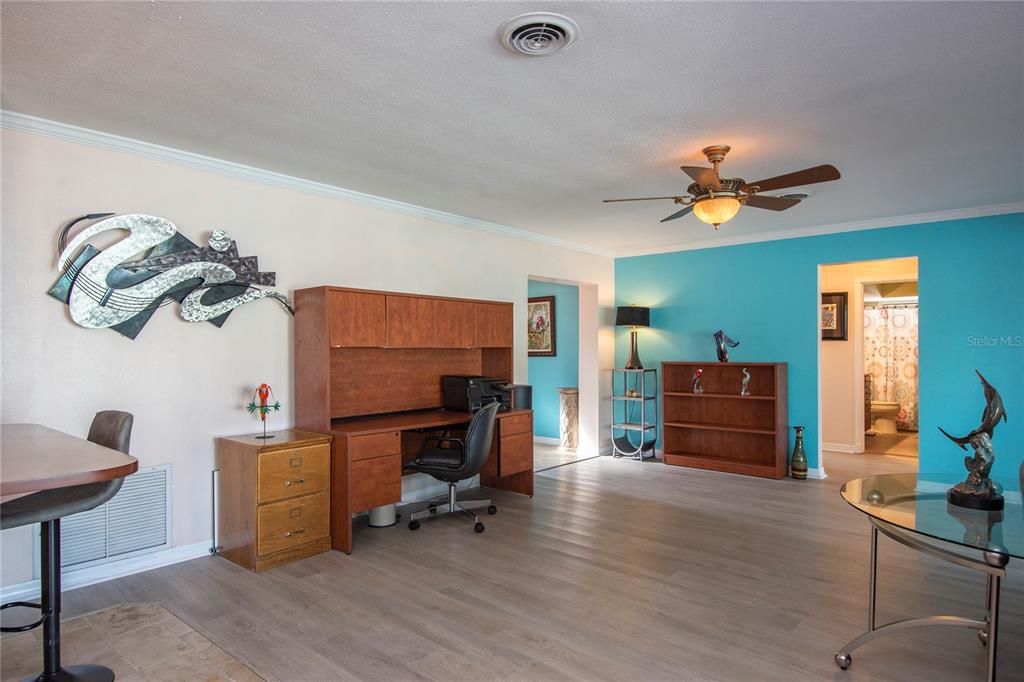 Recently Sold: $1,100,000 (2 beds, 2 baths, 1750 Square Feet)