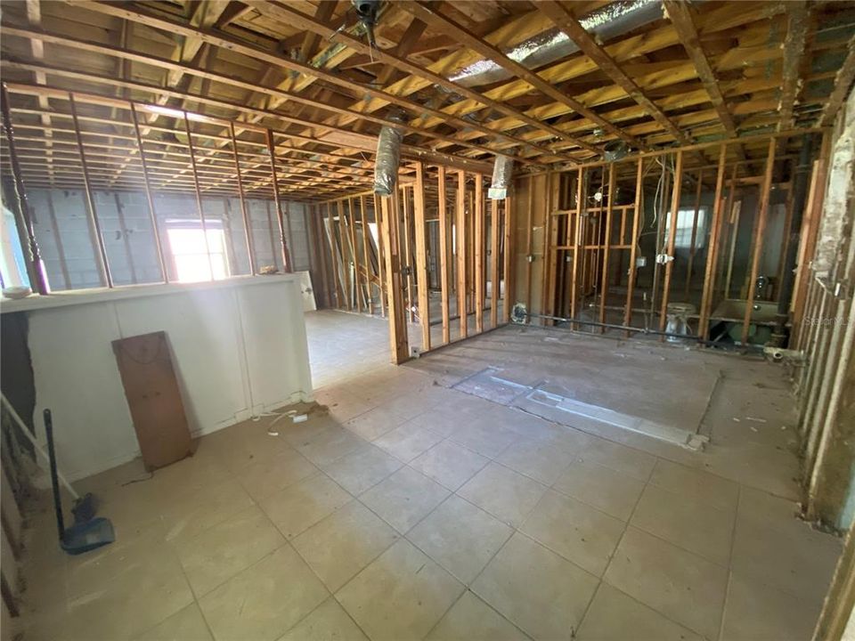 kitchen & Dining-room Area